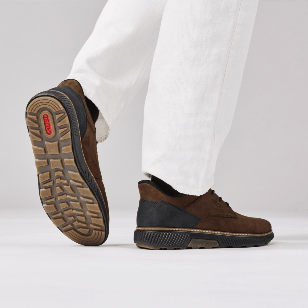 Rieker Sneaker b3357-26 mit der Ready2Go Funktion für ein einfaches Reinschlüpfen.