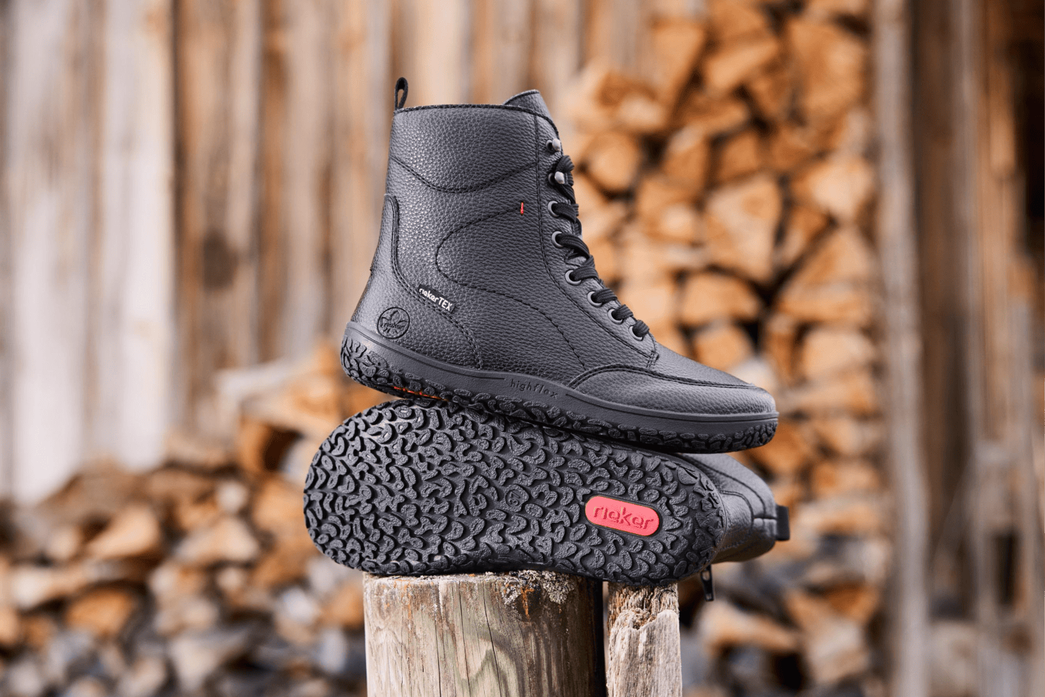 Stiefel 52302-00 von Rieker mit warmen Innenfutter für den Winter.