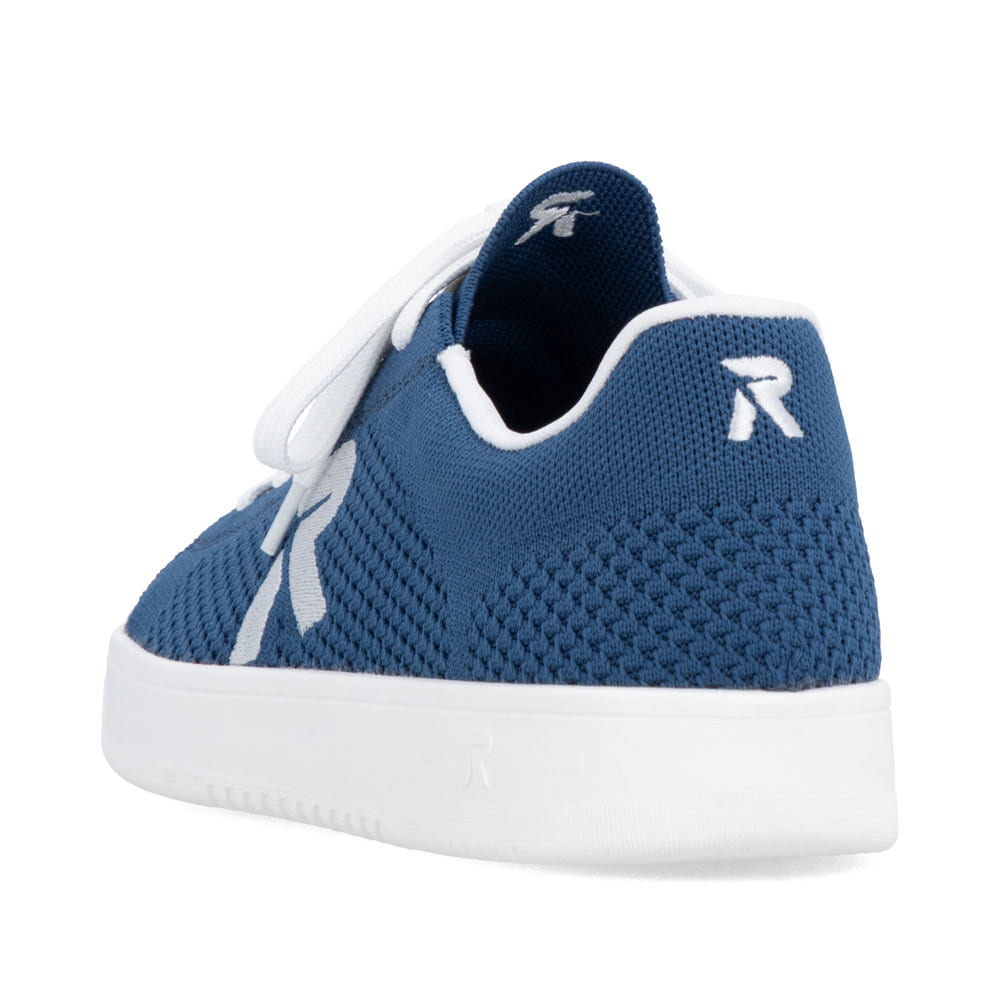 Blaue waschbare Rieker Herren Sneaker Low U1904-14 mit einer Schnürung. Schuh von hinten.