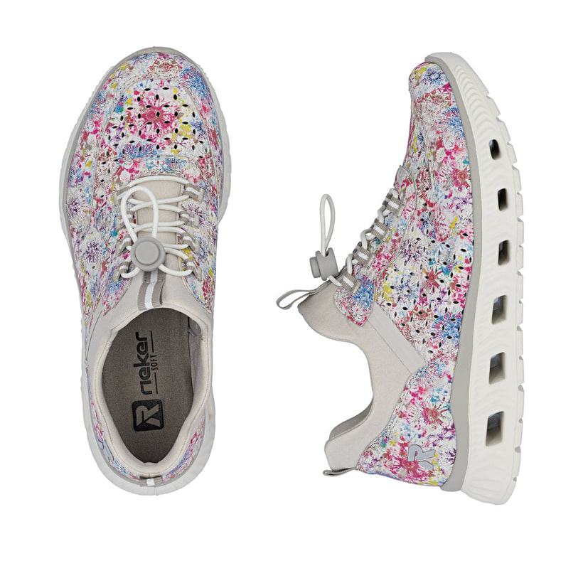 Mehrfarbige Rieker Damen Slipper M6081-90 mit floralem Muster sowie Gummizug. Schuh von oben, liegend.