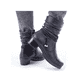 
Tiefschwarze Rieker Damen Stiefeletten Y17R2-00 mit Reißverschluss sowie Blockabsatz. Schuh am Fuß