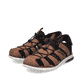 Nussbraune Rieker Herren Trekkingsandalen 25246-24 mit einem Klettverschluss. Schuhpaar seitlich schräg.