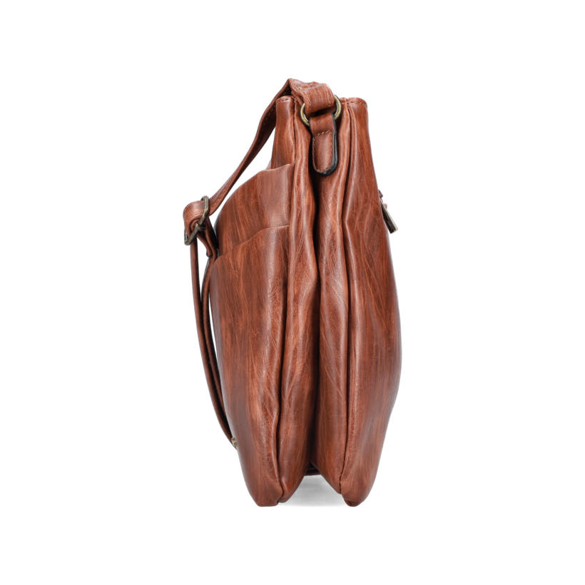 Sac bandoulière Rieker H1005-22 en marron avec fermeture éclair et pendentif en forme de cœur. Côté droit.