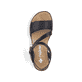 Schwarze Rieker Keilsandaletten V3660-02 mit trendigen Schnalle. Schuh von oben.