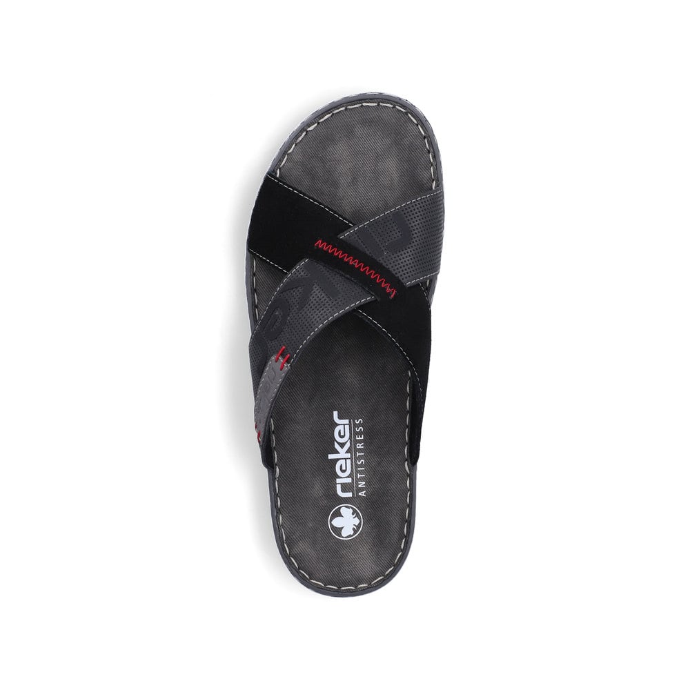 Schwarze Rieker Herren Pantoletten 21098-02 mit der Komfortweite G. Schuh von oben.