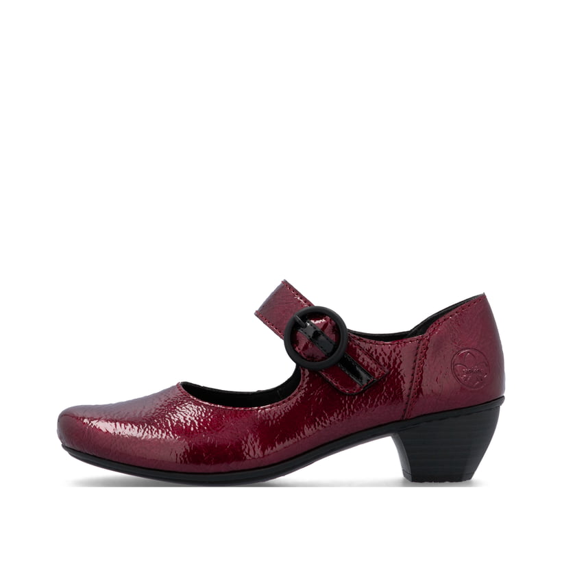 Rote Rieker Pumps 41756-33 mit einer Schnalle sowie extra weicher Decksohle. Schuh Außenseite.