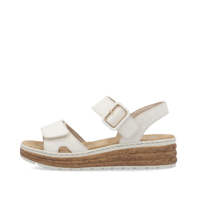 Beige Rieker Keilsandaletten 62760-60 mit trendigen Schnalle. Schuh Außenseite.