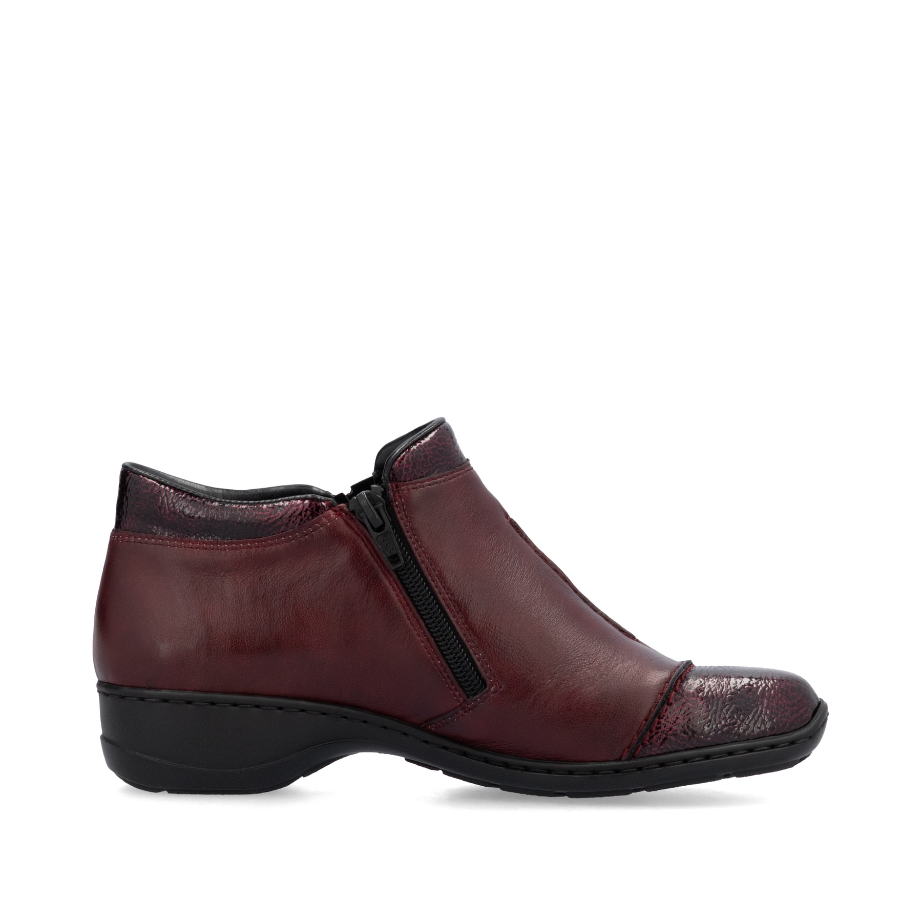 Weinrote Rieker Damen Kurzstiefel 58388-36 aus Glattleder mit dekorativer Blume. Schuh Innenseite.