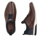 Dunkelbraune Rieker Herren Slipper 14454-26 aus Glattleder mit einem Gummizug. Schuh von oben, liegend.