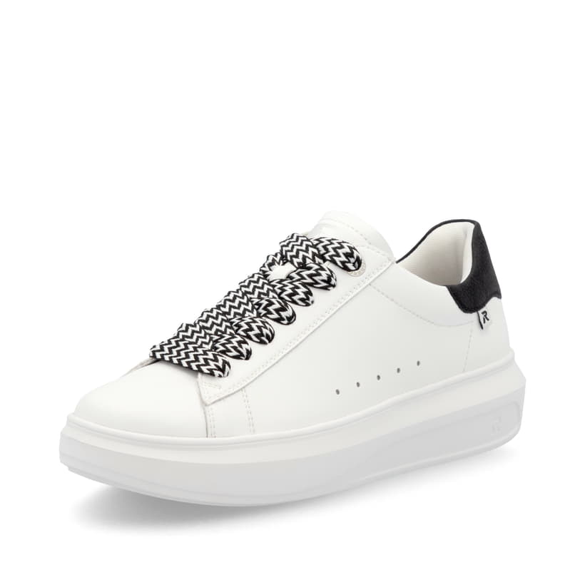 Weiße Rieker Damen Sneaker Low W1201-80 mit einer Schnürung. Schuh seitlich schräg.