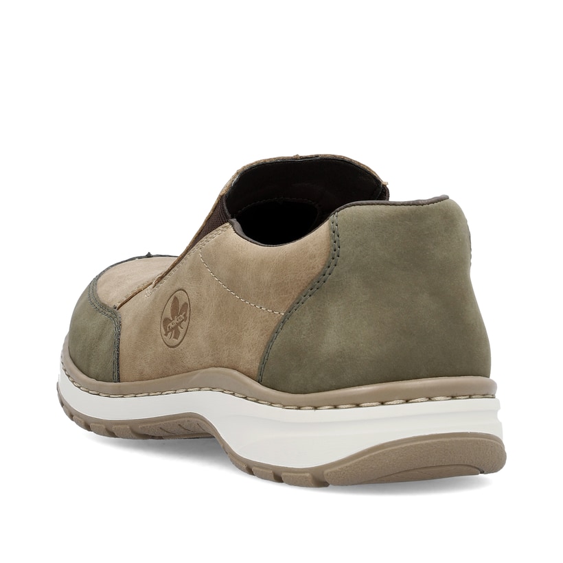 Beige Rieker Herren Slipper 03354-64 mit Elastikeinsatz sowie Extraweite H. Schuh von hinten.