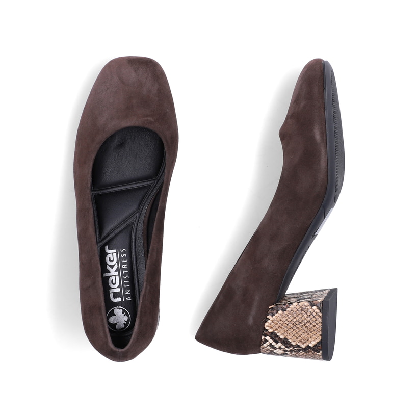 Braune Rieker Pumps 44750-25 aus Rauleder mit einer griffigen Sohle. Schuh von oben, liegend.