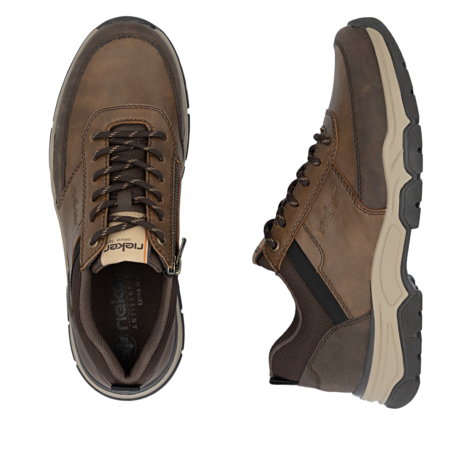 Braune Rieker Herren Sneaker Low 31205-22 mit einer Schnürung sowie Extraweite H. Schuh von oben, liegend.