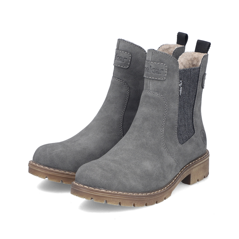 Dunkelgraue Rieker Damen Chelsea Boots Y9160-45 mit einem Reißverschluss. Schuhpaar seitlich schräg.