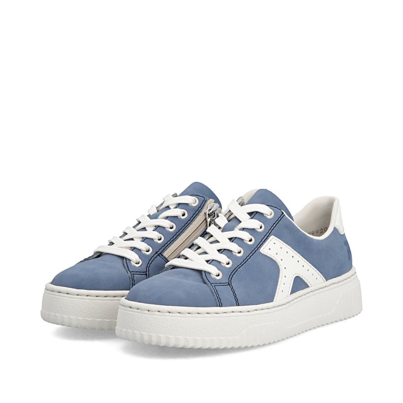 Blaue Rieker Damen Sneaker Low N9920-14 mit einem Reißverschluss. Schuhpaar seitlich schräg.