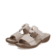 Beige Rieker Damen Pantoletten 60885-62 mit Schmuckelementen. Schuhpaar seitlich schräg.