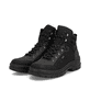 
Asphaltschwarze Rieker Herren Schnürstiefel F5410-00 mit Flip-Grip Sohle mit Spikes. Schuhpaar schräg.