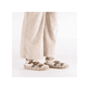 Escarpins Rieker beiges pour femme L0379-90 en cuir lisse. Chaussure au pied.