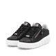 Schwarze Rieker Damen Sneaker Low W2605-00 mit einem Reißverschluss. Schuhpaar seitlich schräg.
