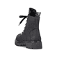 
Tiefschwarze Rieker Damen Biker Boots Y2422-01 mit einer robusten Profilsohle. Schuh von hinten