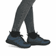 Mocassins Rieker bleus pour femme M4970-14 avec bande élastique. Chaussure au pied.