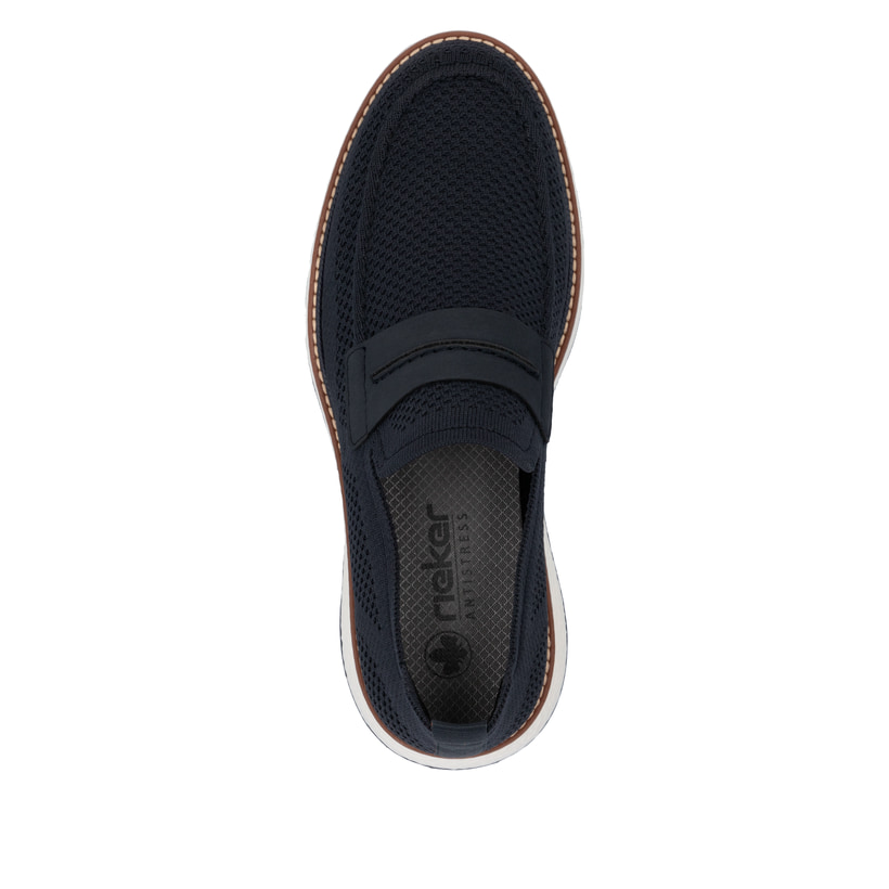 Blaue Rieker Herren Slipper 04451-14 mit einem Gummizug sowie Komfortweite G 1/2. Schuh von oben.