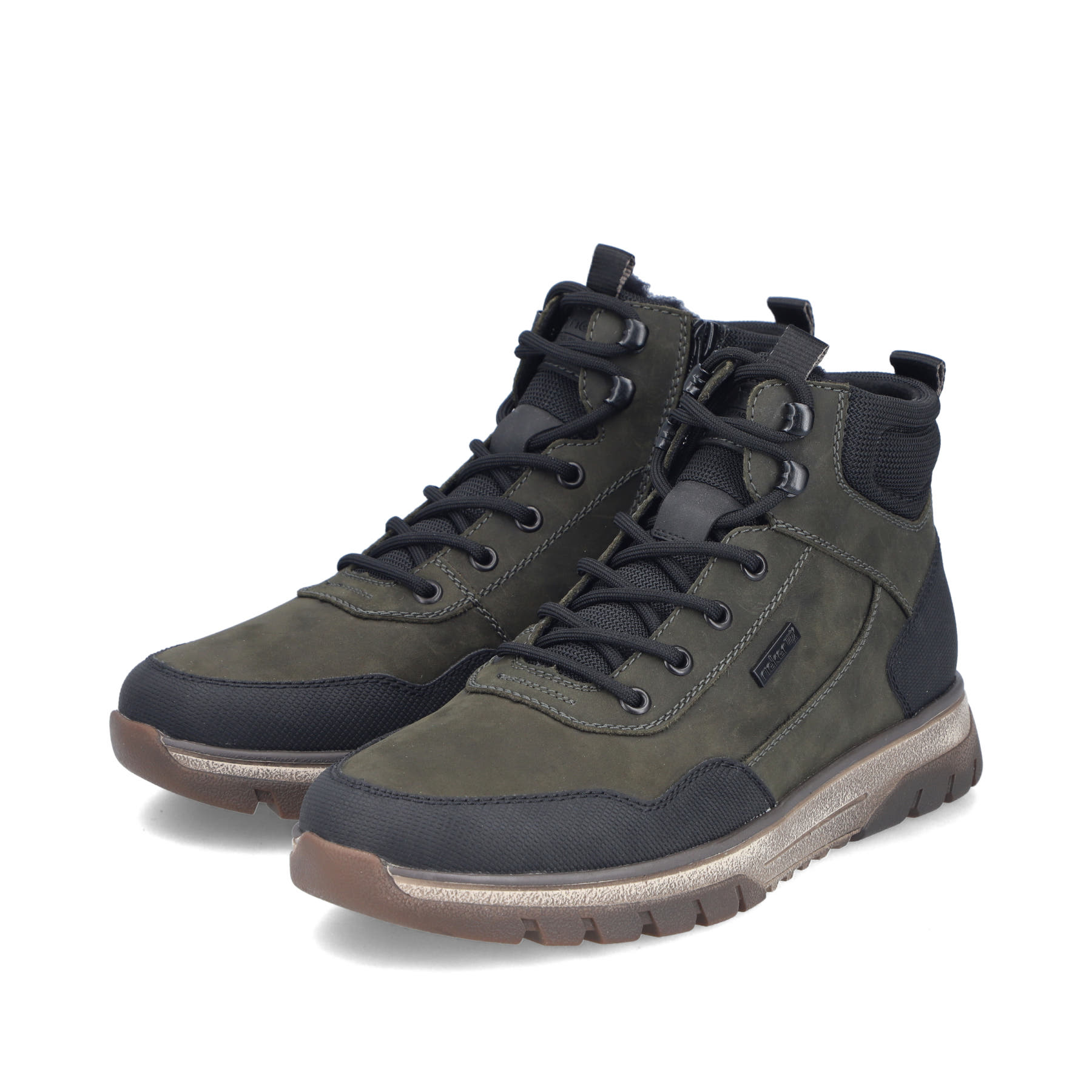 Dunkelgrün-schwarze Rieker Herren Schnürstiefel B9310-54 aus Rauleder. Schuhpaar seitlich schräg.