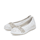Ballerines Rieker blanches pour femme L3062-80 avec éléments décoratifs. Chaussures inclinées sur le côté.