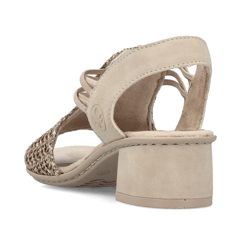 Beige Rieker Riemchensandaletten 64962-60 mit Gummizug sowie leichter Sohle. Schuh von hinten.