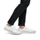 Weiße Rieker Herren Schnürschuhe 19603-80 mit modernen Ziernähten. Schuh am Fuß.