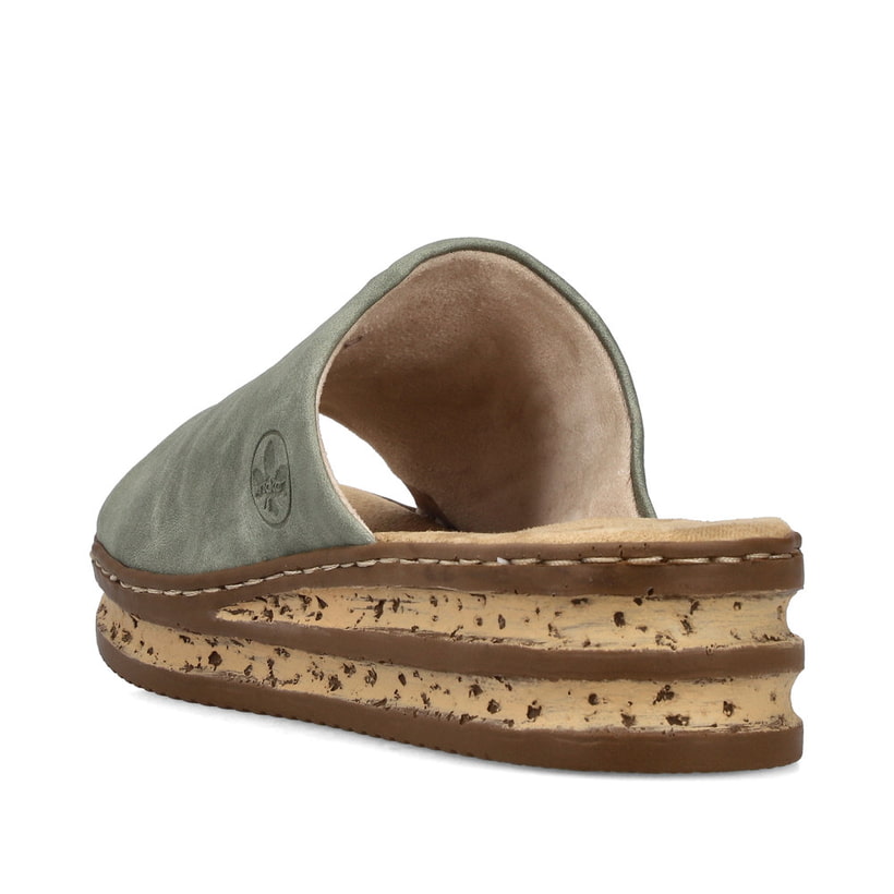 Mintgrüne Rieker Damen Pantoletten 62905-53 mit moderner Spannnaht. Schuh von hinten.