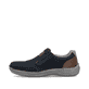 Blaue Rieker Herren Slipper 03053-14 mit einem Gummizug sowie der Extraweite H. Schuh Außenseite.