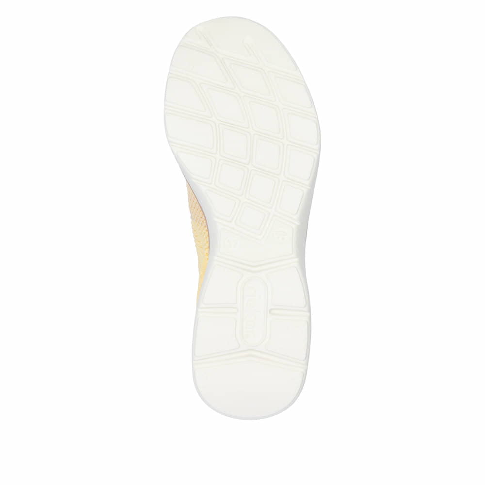 Gelbe vegane Rieker Damen Slipper M5066-68 mit einem Gummizug. Schuh Laufsohle.