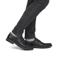 Chaussures à lacets Rieker noires pour hommes 13900-00. Chaussure au pied.