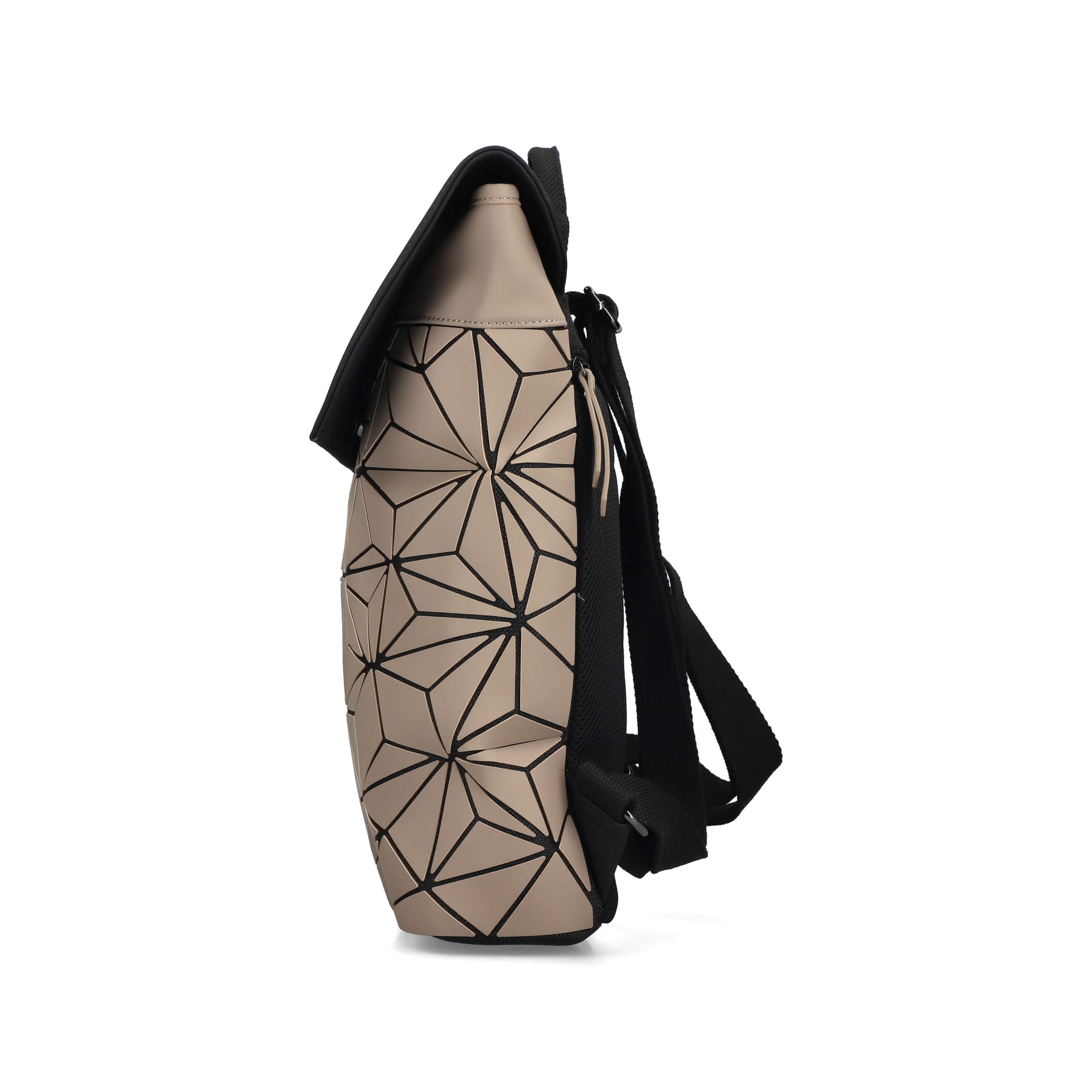 Rieker Rucksack H1391-62 in Beige mit stylischem Muster, mattem Finish, Magnetverschluss, Handy- und Laptopfach. Rechtsseitig.