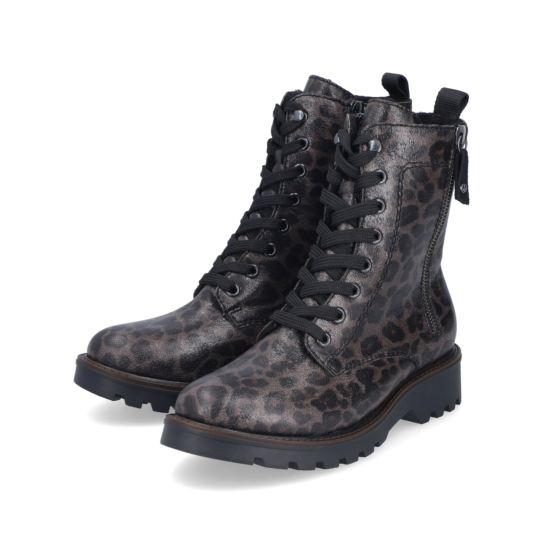 Graue vegane Rieker Damen Biker Boots 73210-42 mit Leo-Print. Schuhpaar seitlich schräg.