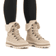 Beige Rieker Damen Schnürstiefel Y6200-62 mit wasserabweisender TEX-Membran. Schuh am Fuß.