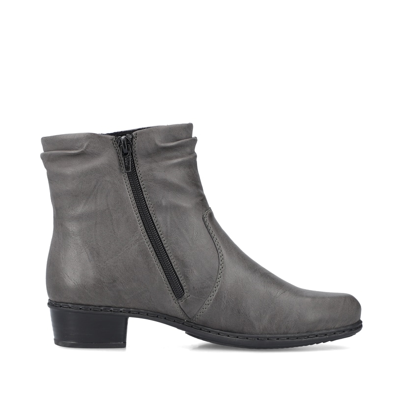 Mondgraue Rieker Damen Stiefeletten Y0741-45 mit Reißverschluss sowie Blockabsatz. Schuh von hinten