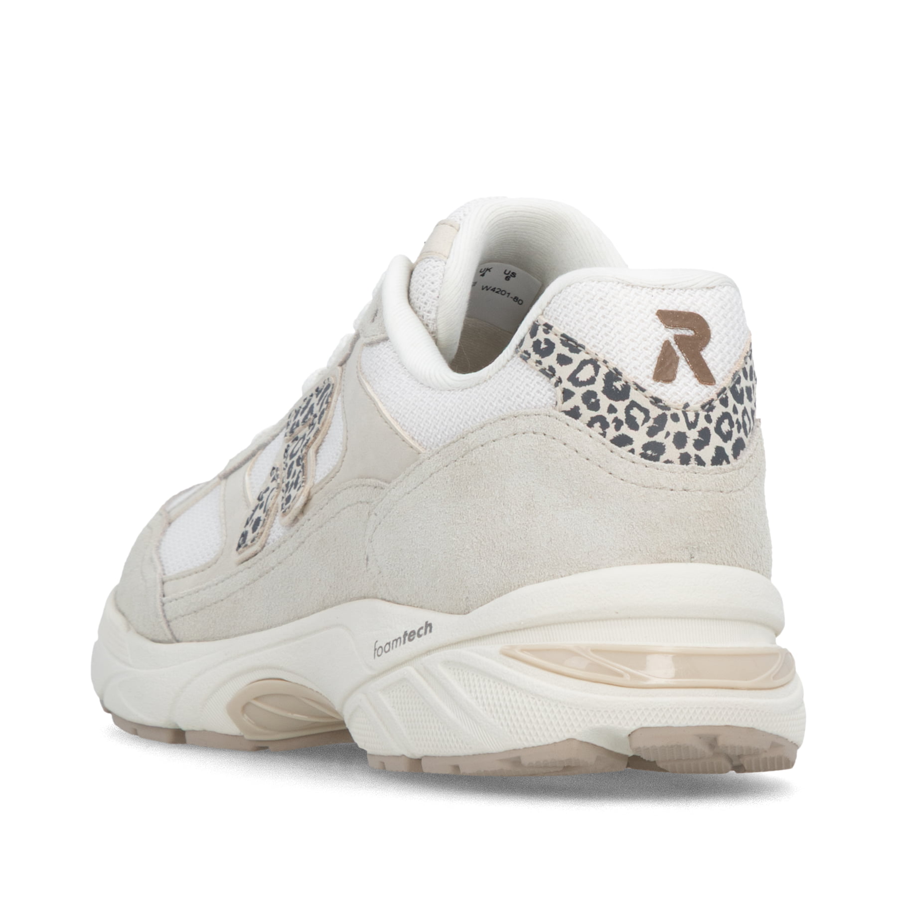 Weisse Rieker Sport Damen Sneaker Low W4201-80. Schuh von hinten.