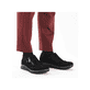 Zartrosane vegane Rieker Damen Loafer 58955-31 mit einem Elastikeinsatz. Schuh Außenseite gespiegelt.