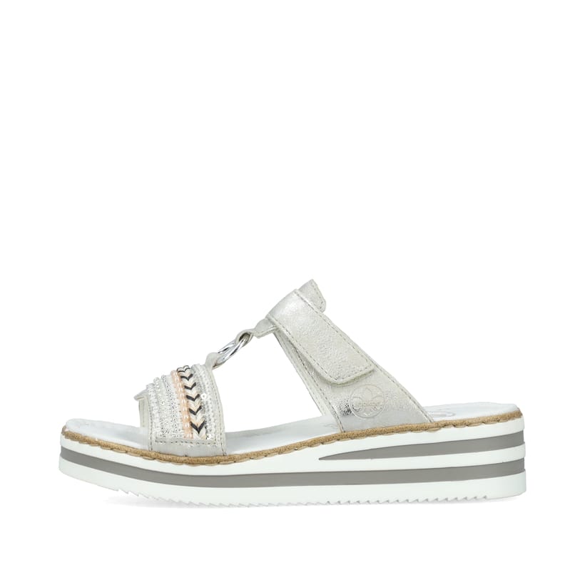 Graue Rieker Damen Pantoletten V02M6-40 mit modischen Flechtelementen. Schuh Außenseite.