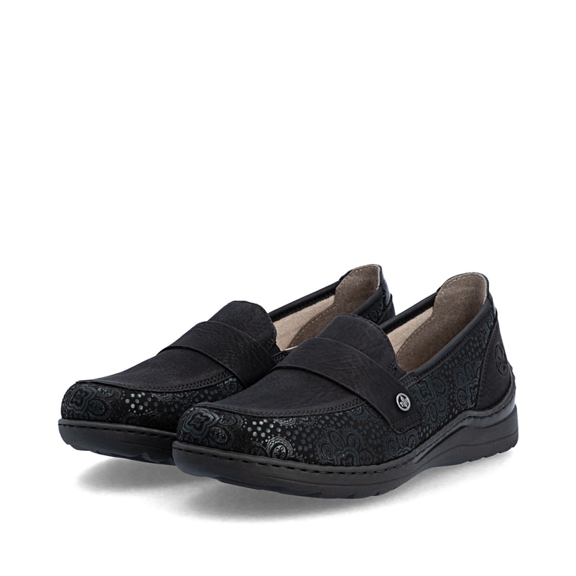 Mocassins Rieker noirs pour femmes 48968-00 avec bande élastique. Chaussures inclinées sur le côté.