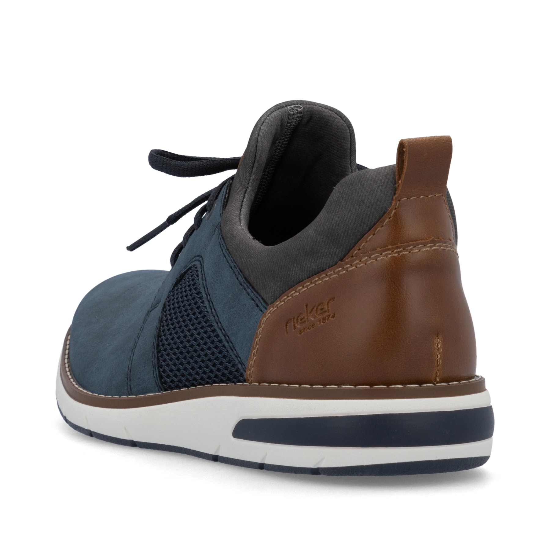Blaue Rieker Herren Slipper 11351-14 mit einem Gummizug sowie Komfortweite G 1/2. Schuh von hinten.