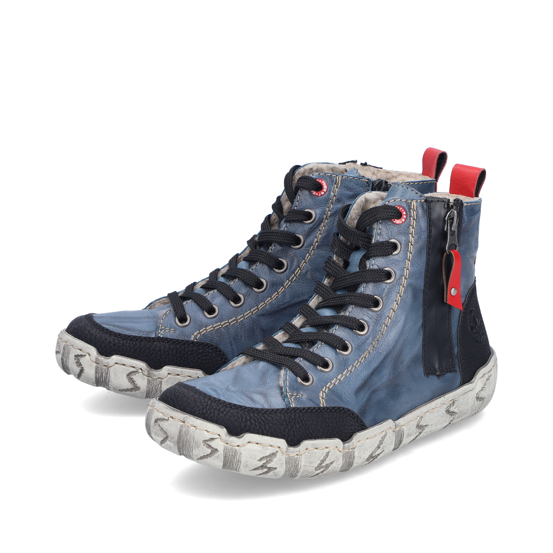 Blaue Rieker Damen Kurzstiefel L0370-14 mit einem Reißverschluss. Schuhpaar seitlich schräg.