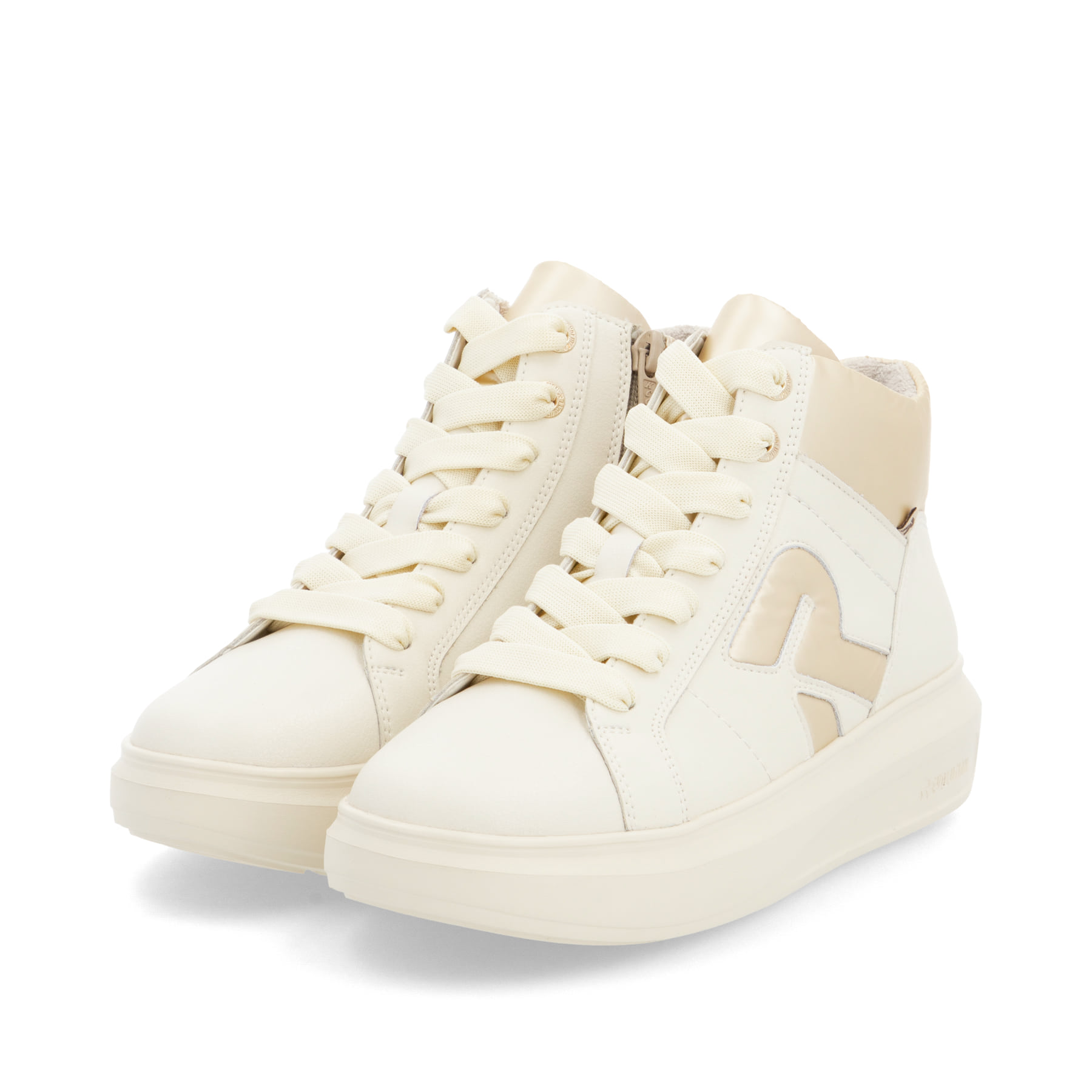 Weiße Rieker Damen Sneaker Low W1202-82 mit ultra leichter und flexibler Sohle. Schuh Außenseite gespiegelt.