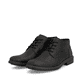 
Tiefschwarze Rieker Herren Schnürschuhe 17604-00 mit einer schockabsorbierenden Sohle. Schuhpaar schräg.