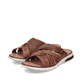 Braune Rieker Herren Pantoletten 25292-24 mit einem Klettverschluss. Schuhpaar seitlich schräg.