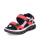 Rote Rieker Damen Trekkingsandalen 64074-33 mit einer ultra leichten Sohle. Schuh seitlich schräg.