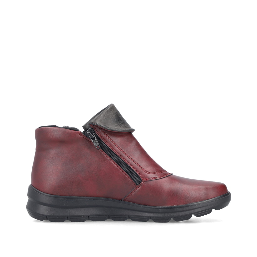 Weinrote Rieker Damen Kurzstiefel Z0071-35 mit einem Reißverschluss. Schuh Innenseite.