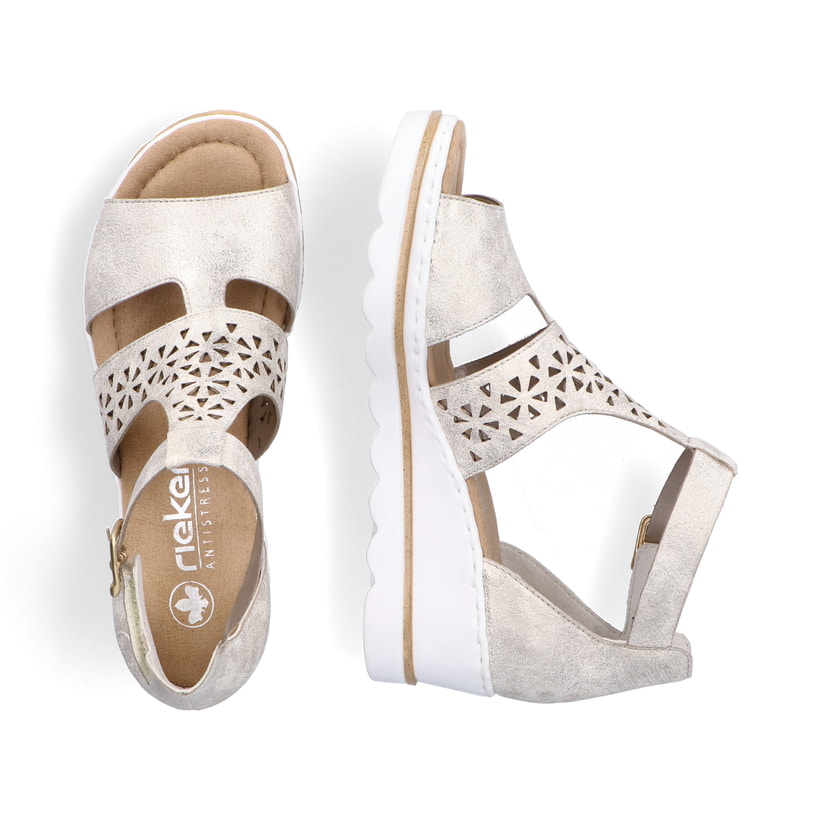 Silberne Rieker Keilsandaletten 67481-60 mit Klettverschluss sowie Löcheroptik. Schuh von oben, liegend.